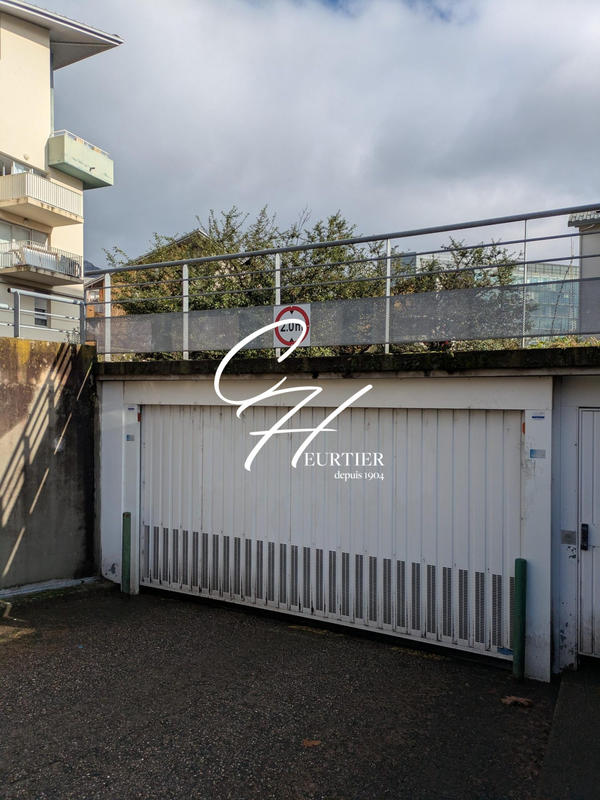 Parking / Garage - 15 m²