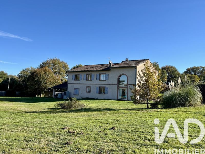 Maison - 309 m² - 10 pièces