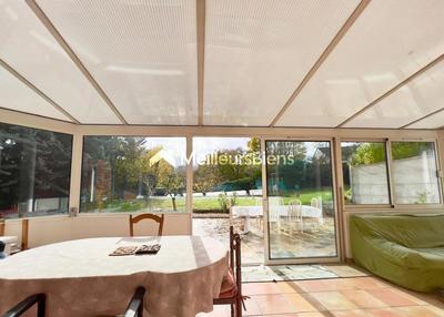 Maison - 185 m² - 8 pièces