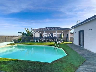 Maison - 244 m² - 8 pièces