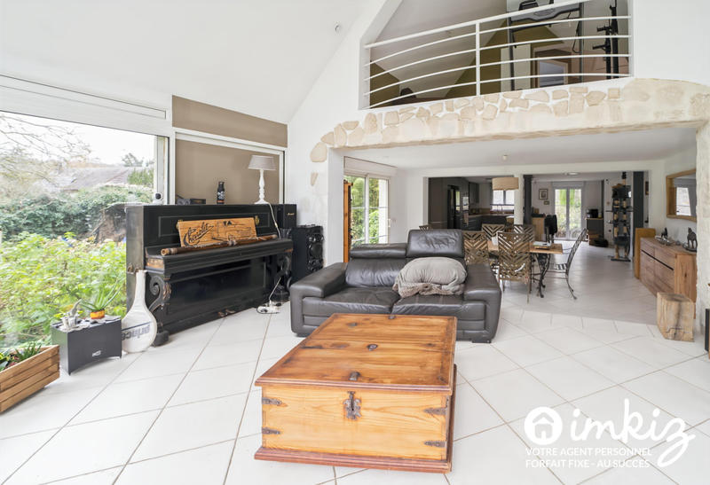 Maison - 180 m² - 7 pièces