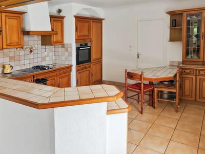 Maison - 220 m² - 7 pièces