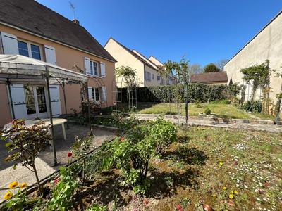 Maison - 142 m² - 7 pièces