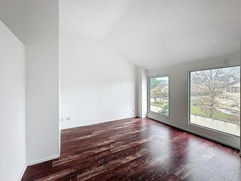 Appartement - 145 m² - 5 pièces