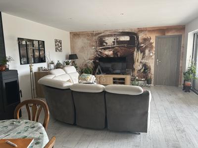 Maison - 150 m² - 4 pièces