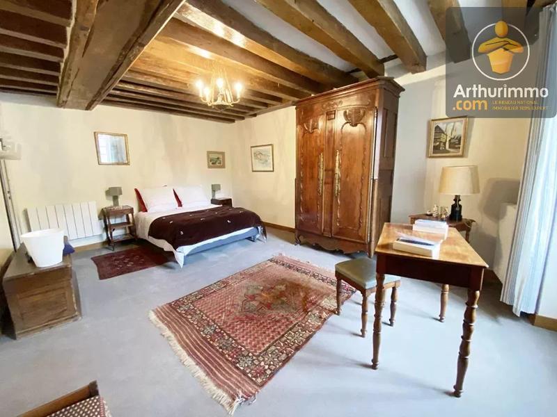 Maison - 343 m² - 12 pièces