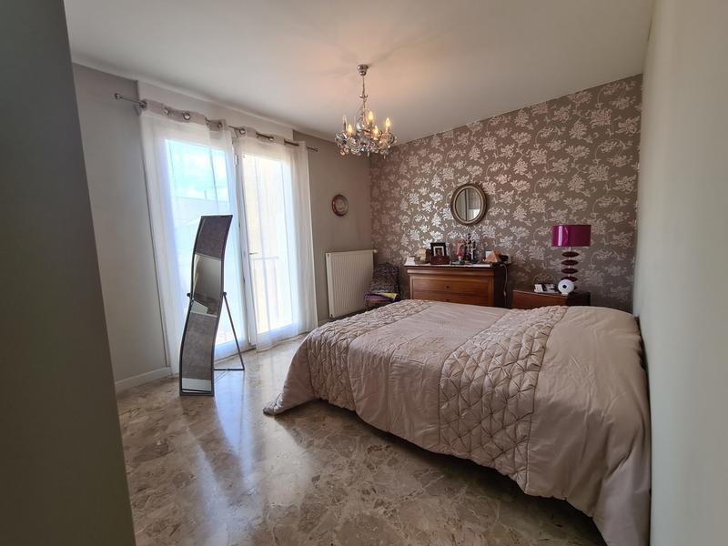 Appartement - 110 m² - 3 pièces