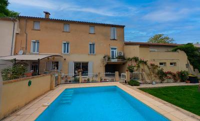 Maison traditionnelle - 175 m² - 6 pièces