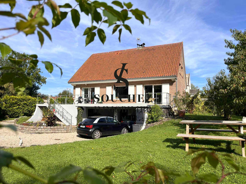 Maison - 140 m² - 5 pièces