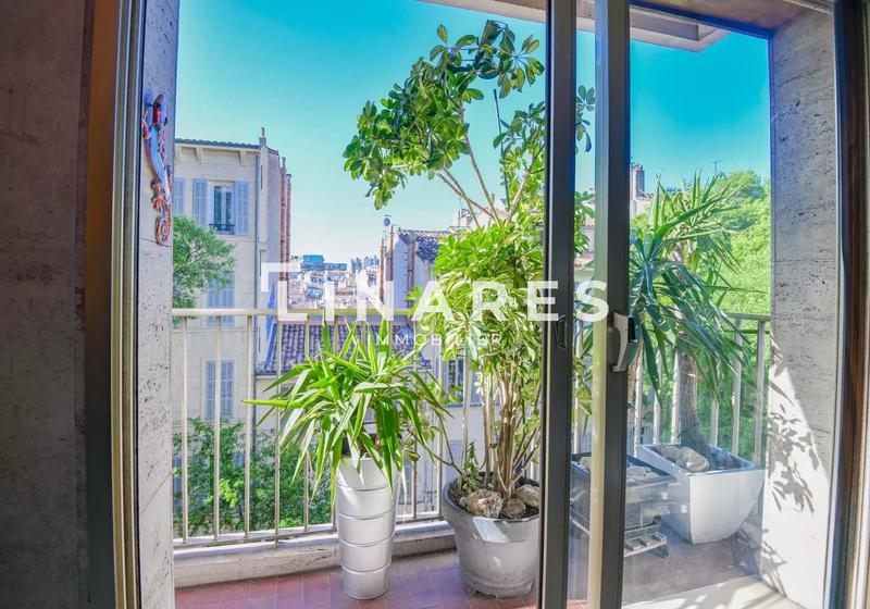 Appartement - 102 m² - 4 pièces