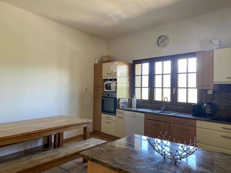 Villa - 282 m² - 7 pièces