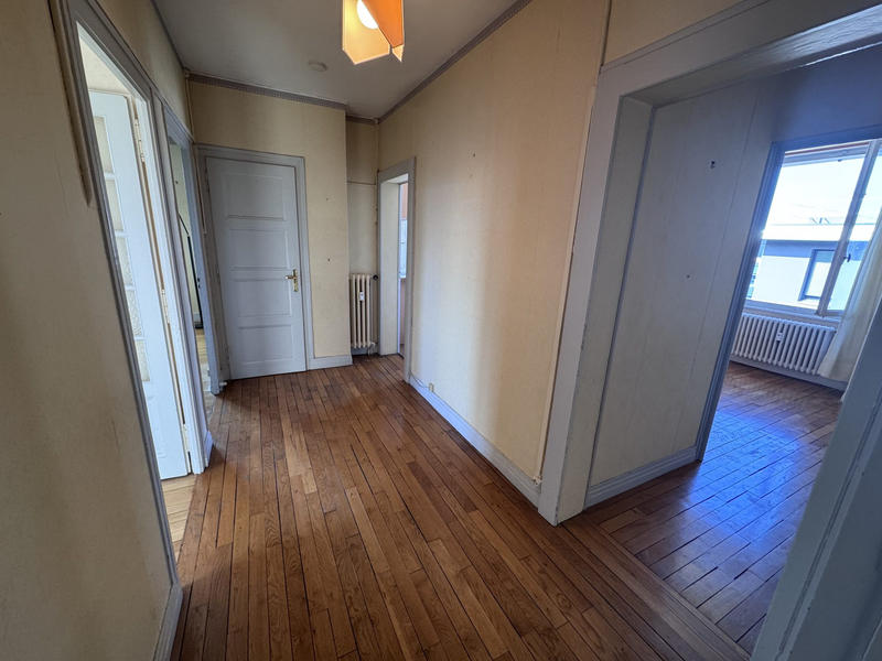 Appartement - 94 m² - 5 pièces