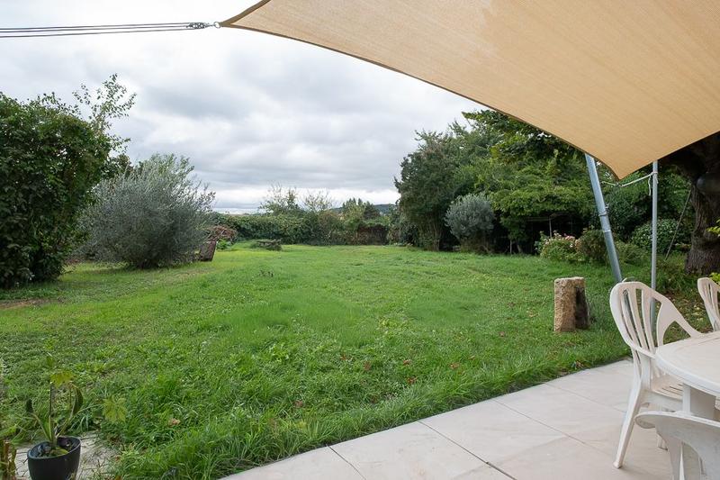 Propriété - 300 m² - 9 pièces