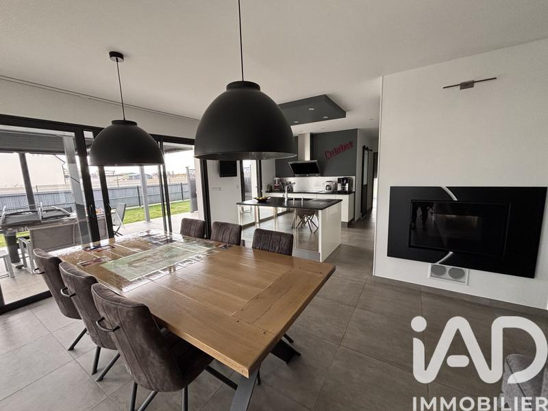 Maison - 165 m² - 5 pièces
