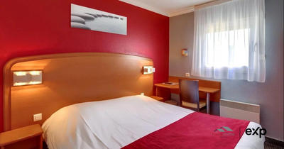 Fonds de commerce - 827 m²