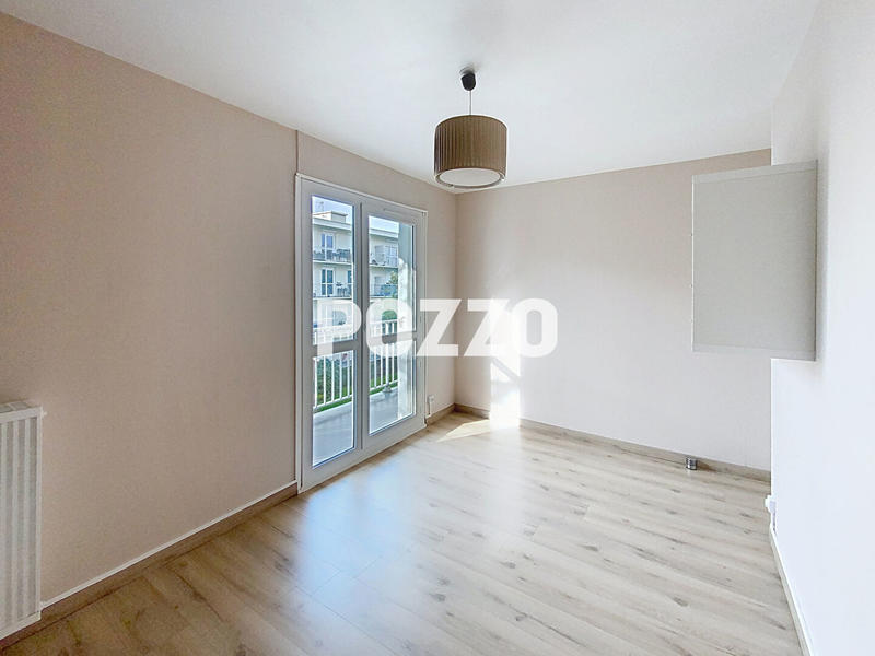 Appartement - 83 m² - 4 pièces