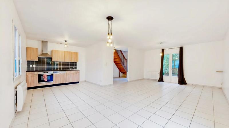 Maison - 120 m² - 4 pièces