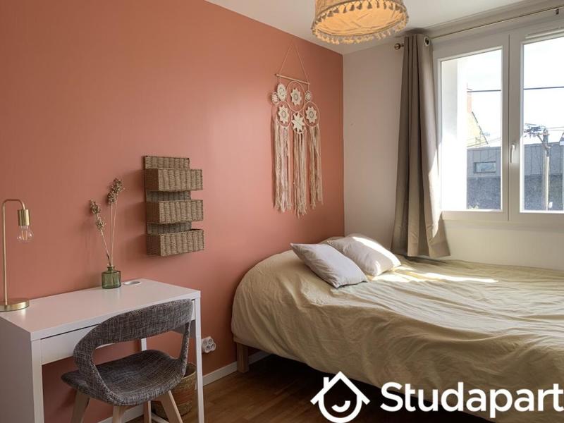 Chambre - 9 m² - 1 pièce