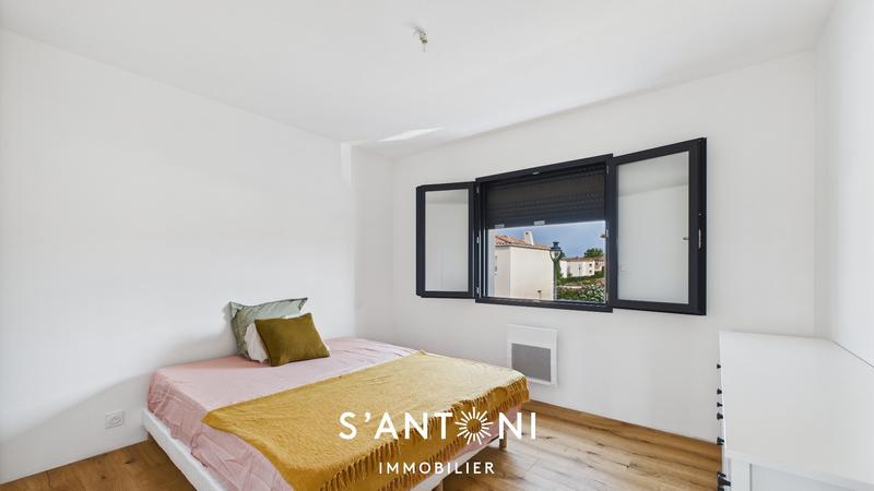 Maison - 97 m² - 4 pièces