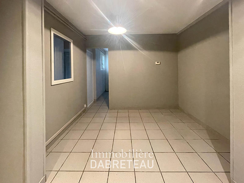 Local commercial - 93 m² - 3 pièces