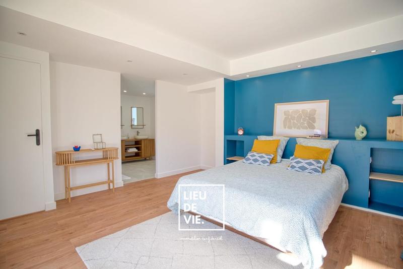 Maison ancienne - 325 m² - 9 pièces