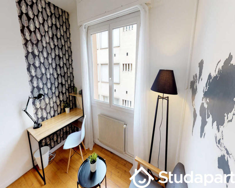 Chambre - 70 m² - 1 pièce