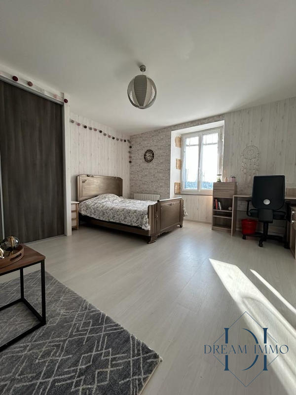 Maison - 135 m² - 6 pièces