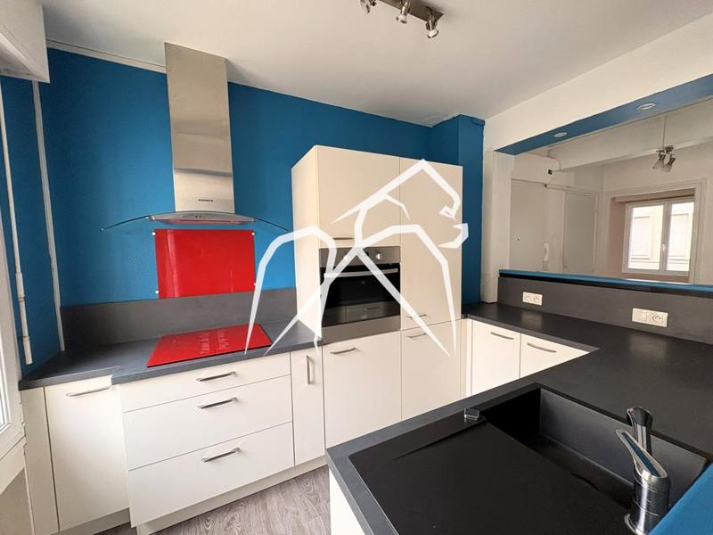 Appartement ancien - 69 m² - 3 pièces