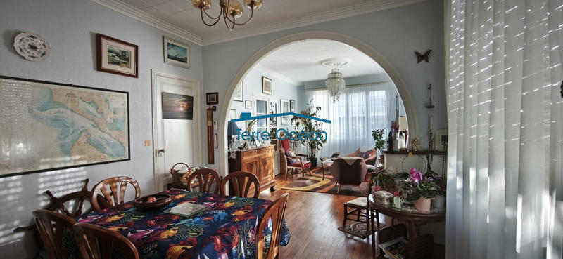 Maison - 150 m² - 5 pièces