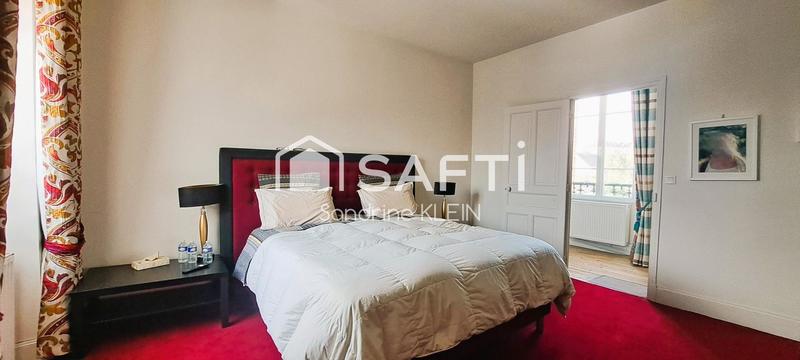 Maison - 217 m² - 6 pièces