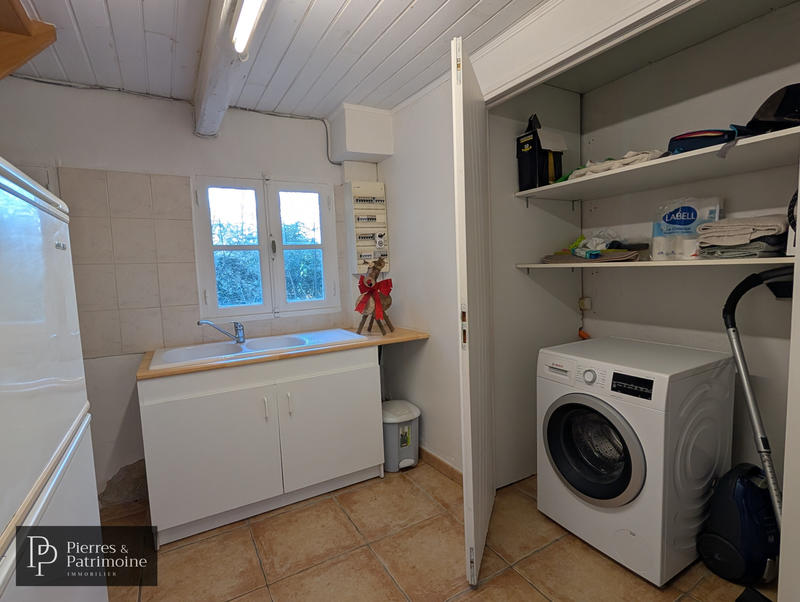 Propriété - 248 m² - 10 pièces