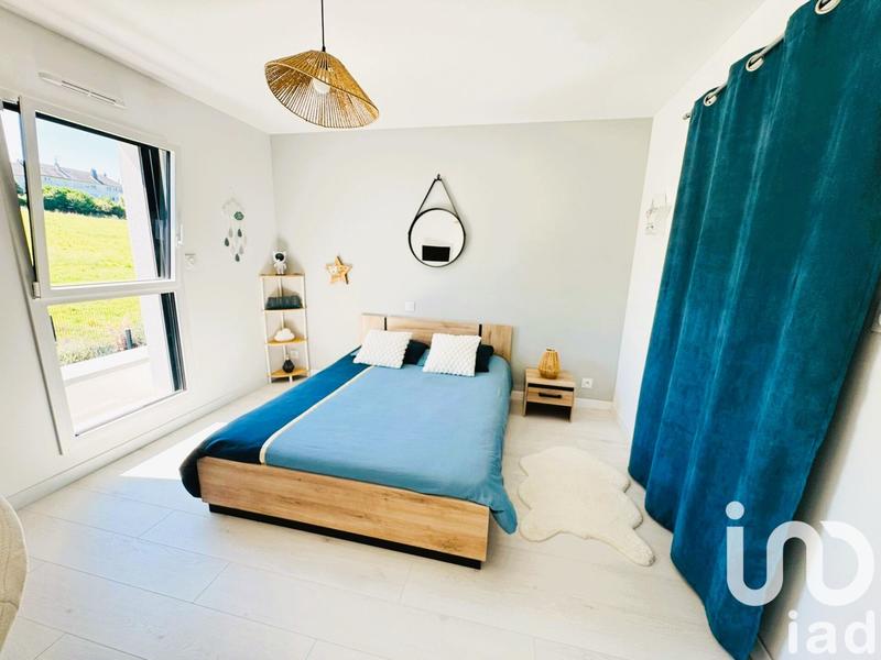 Maison - 200 m² - 8 pièces