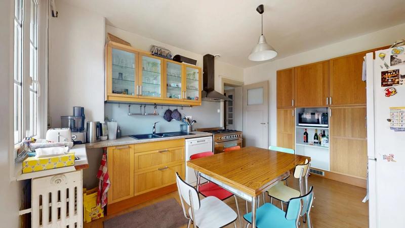 Appartement - 147 m² - 7 pièces