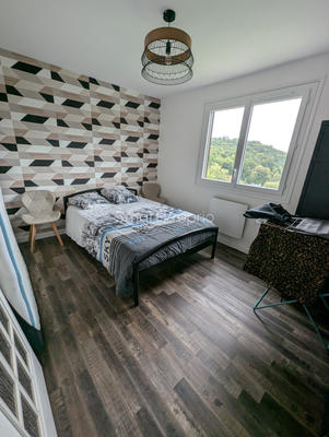 Maison - 110 m² - 4 pièces