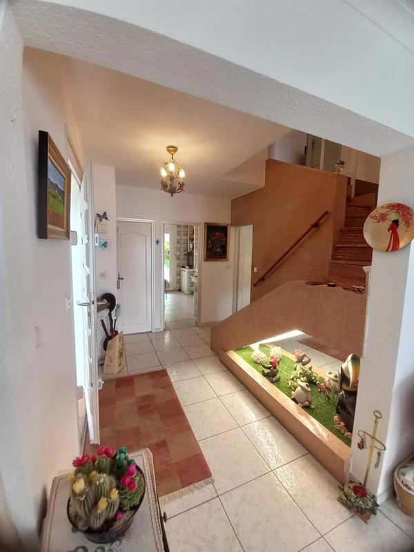 Appartement - 156 m² - 5 pièces