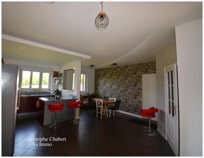 Maison - 265 m² - 9 pièces