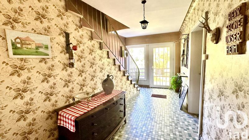 Maison - 207 m² - 5 pièces