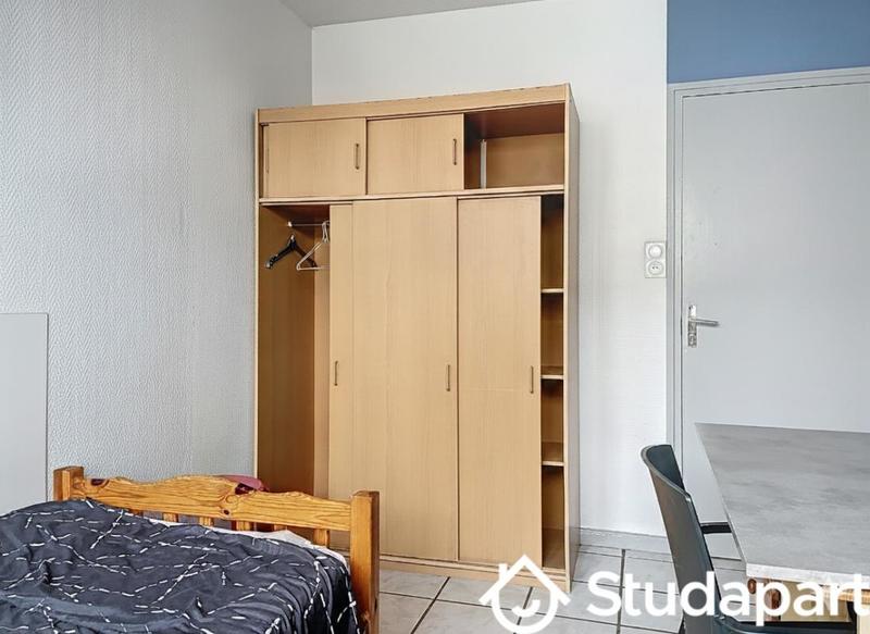 Chambre - 17 m² - 1 pièce