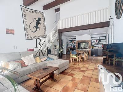 Maison - 330 m² - 12 pièces