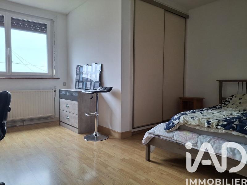 Maison - 200 m² - 8 pièces