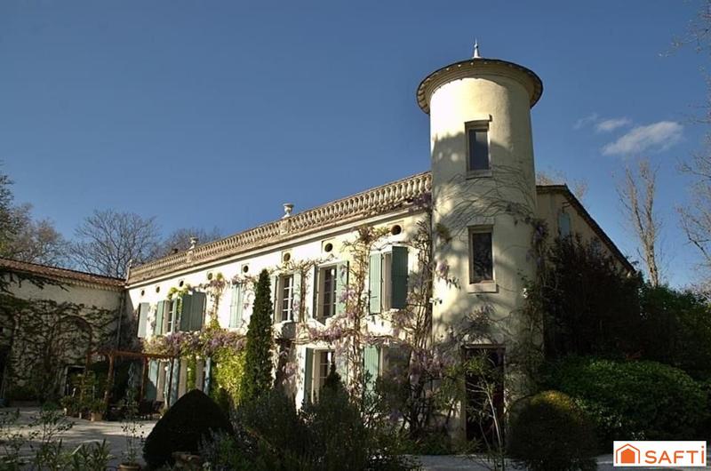 Maison - 410 m² - 10 pièces