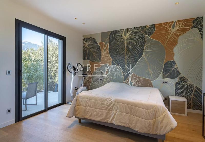 Villa - 324 m² - 7 pièces