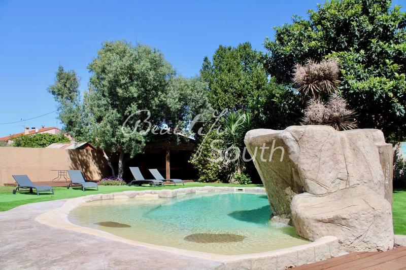 Gîte - 543 m² - 16 pièces