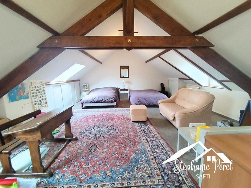 Maison - 215 m² - 6 pièces