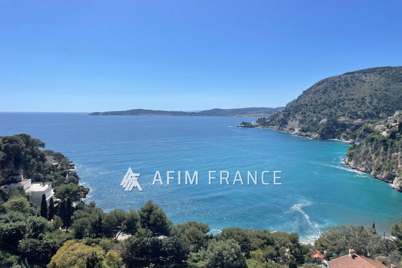 Appartement - 96 m² - 4 pièces