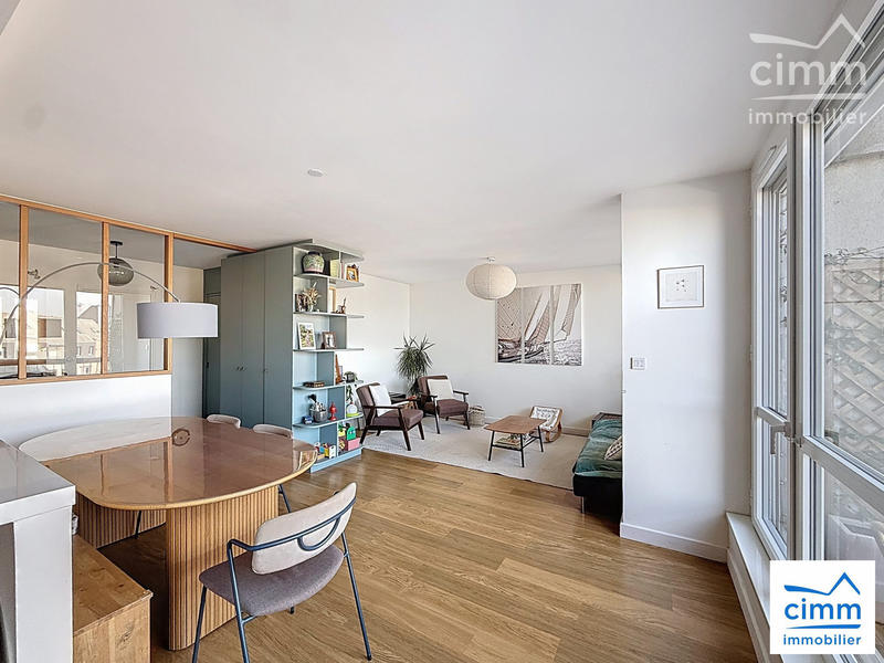 Appartement - 104 m² - 4 pièces