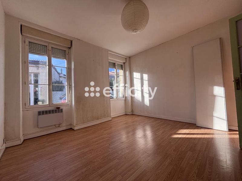 Maison - 190 m² - 7 pièces