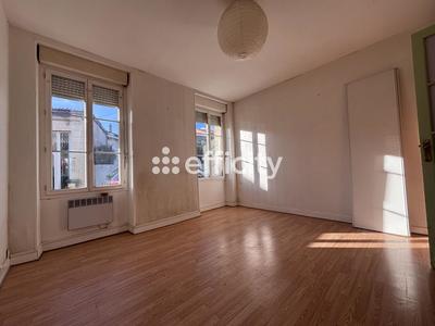 Maison - 190 m² - 7 pièces