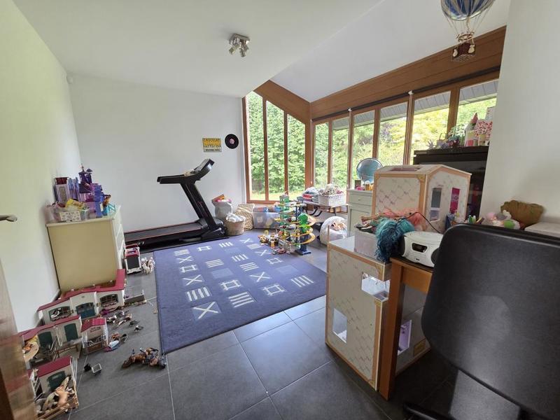 Pavillon - 199 m² - 8 pièces