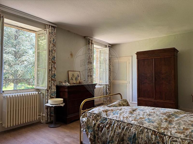 Maison bourgeoise - 379 m² - 11 pièces